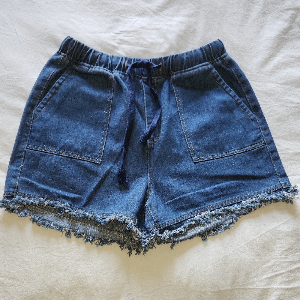 Cute Denim Highwaisted Drawstring Shorts - Large